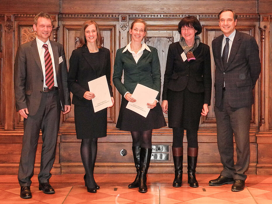 Foto (Bundesinstitut für Berufsbildung, BIBB): v. li: Prof. Dr. Uwe Faßhauer, Dr. Andrea Zoyke, Dr. Juliana Schlicht, Prof. Dr. Karin Büchter, Prof. Dr. Reinhold Weiß.