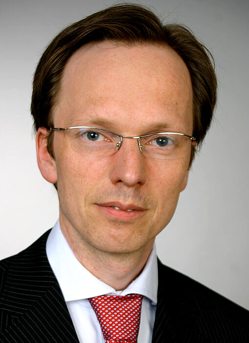 Foto (Universität Paderborn): Prof. Dr. Burkhard Hehenkamp