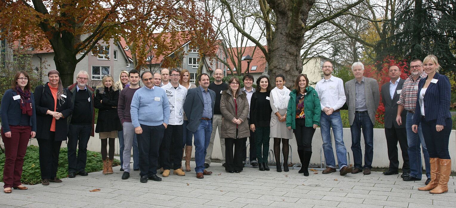 Foto (GEB – Geschäftsstelle für EU-Projekte und berufliche Qualifizierung der Bezirksregierung Düsseldorf): Gruppenbild webLab-Projektteam